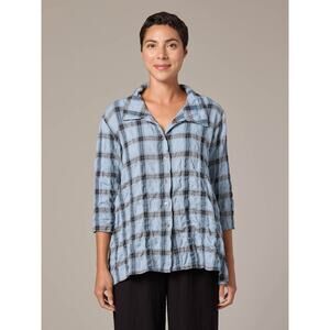 Cut Loose Crinkle Plaid Hi-Low Shirt - Medium